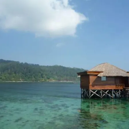 Gayana Marine Resort
